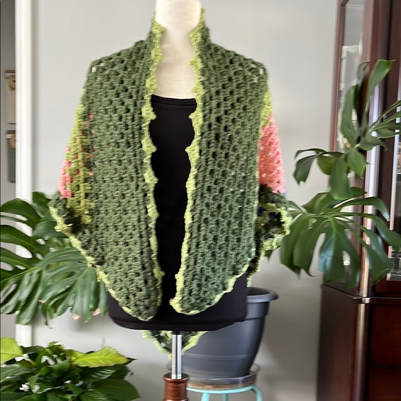 Crochet Shawl multicolorlor - Picture 3 of 7